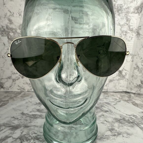 Ray Ban Vintage Aviator Large Gold Metal Sunglasses RB8026 Made in Italy - Picture 2 of 10